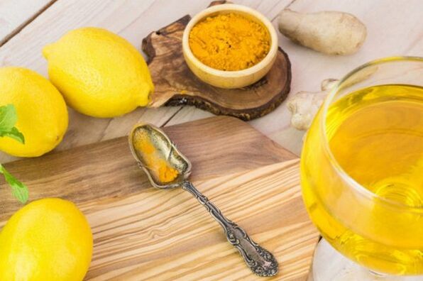 Drink with lemon, ginger and turmeric to increase potency